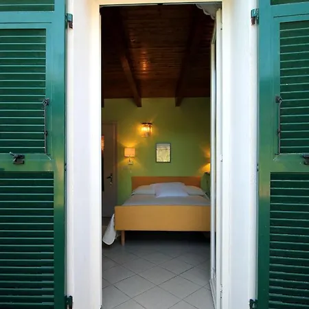 L'oasi Del Rossese Alloggio per agriturismo